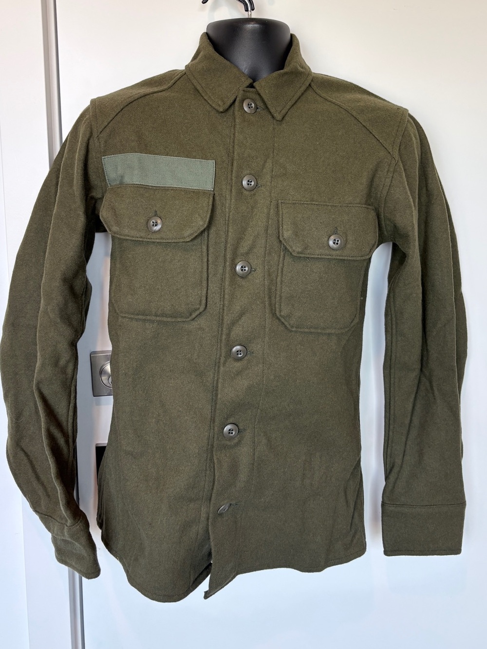 Men's Military-Style Field Shirt Jacket in Olive Green